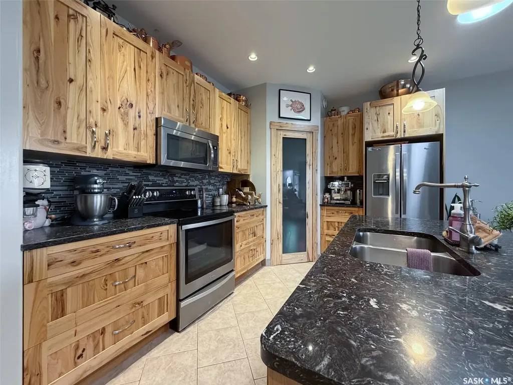270 14th Avenue NE Swift Current SK S9H 2W7
