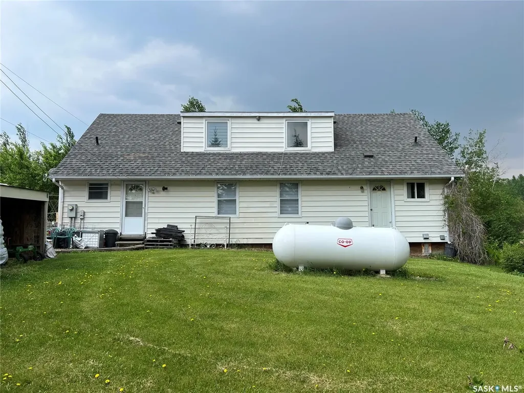 113 2nd Avenue SE Dorintosh SK S0M 0T0