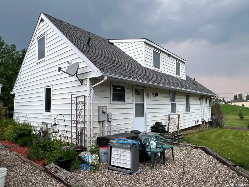 113 2nd Avenue SE Dorintosh SK S0M 0T0