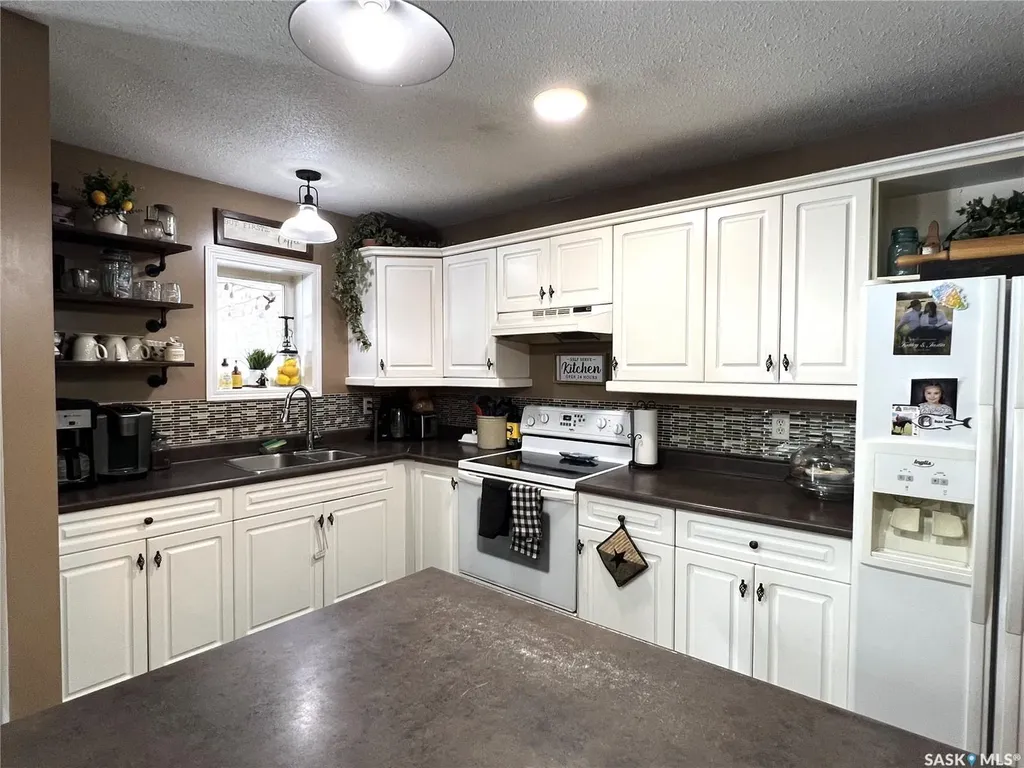 113 2nd Avenue SE Dorintosh SK S0M 0T0