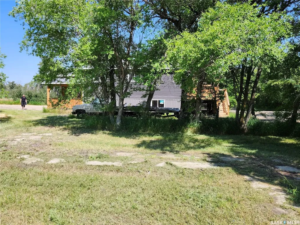 Na Service Road Mclean SK S0G 3E0