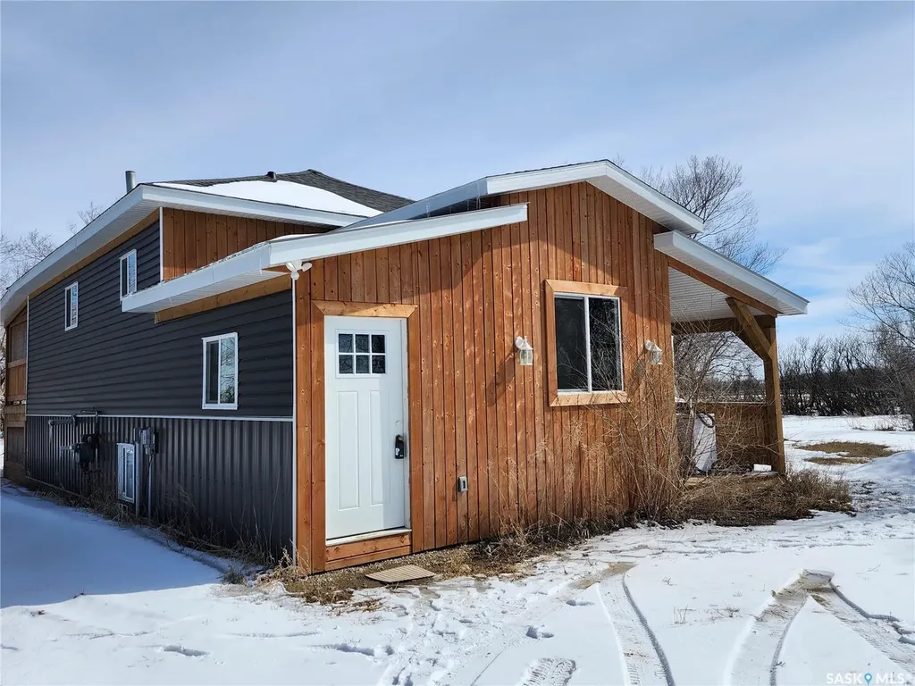 Na Service Road Mclean SK S0G 3E0