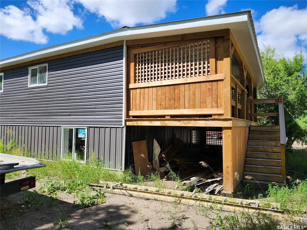 Na Service Road Mclean SK S0G 3E0