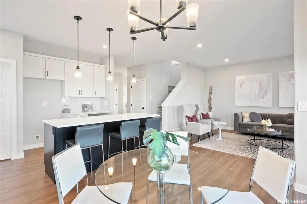 10 Vancouver Crescent Pilot Butte SK S0G 3Z0