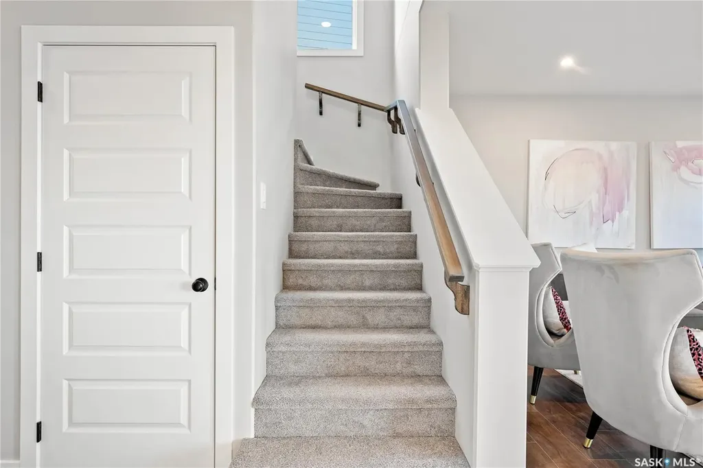 10 Vancouver Crescent Pilot Butte SK S0G 3Z0