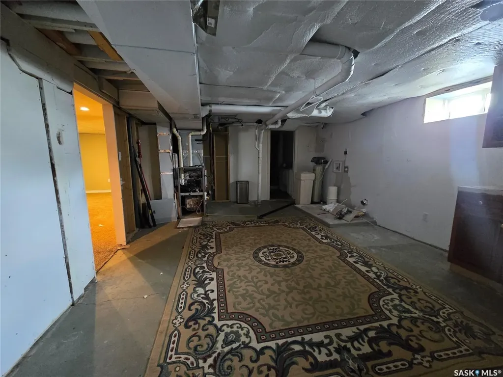 400 4th Avenue E Assiniboia SK S0H 0B0