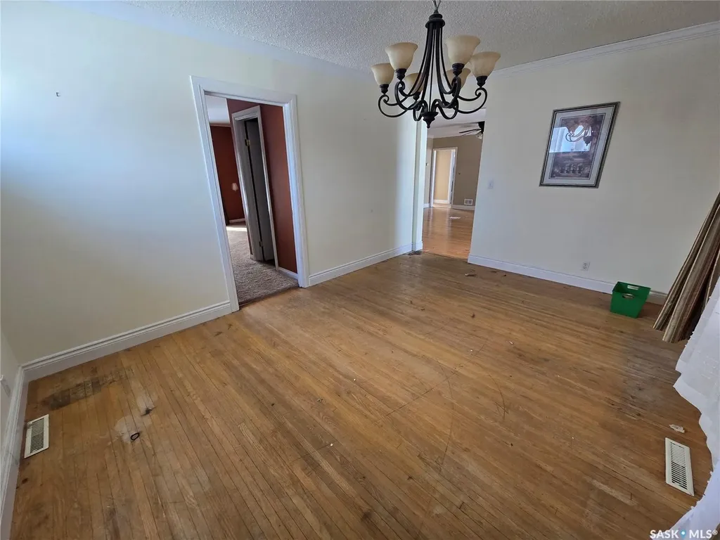 400 4th Avenue E Assiniboia SK S0H 0B0