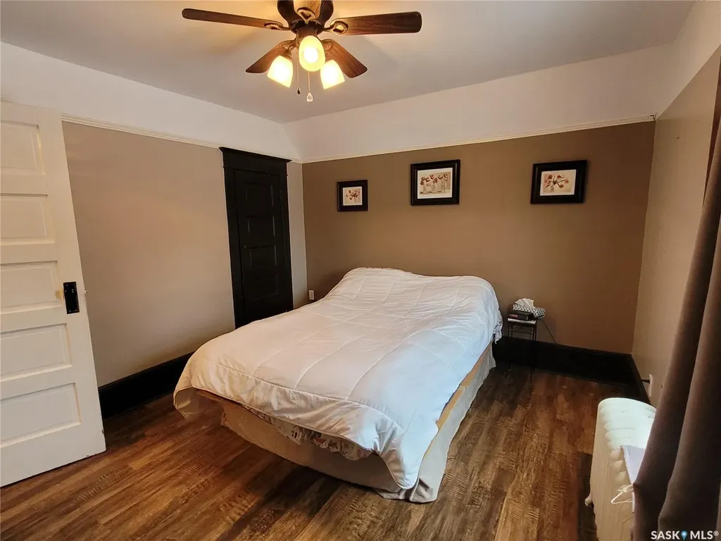 717 Coteau Avenue Weyburn SK S4H 0G9