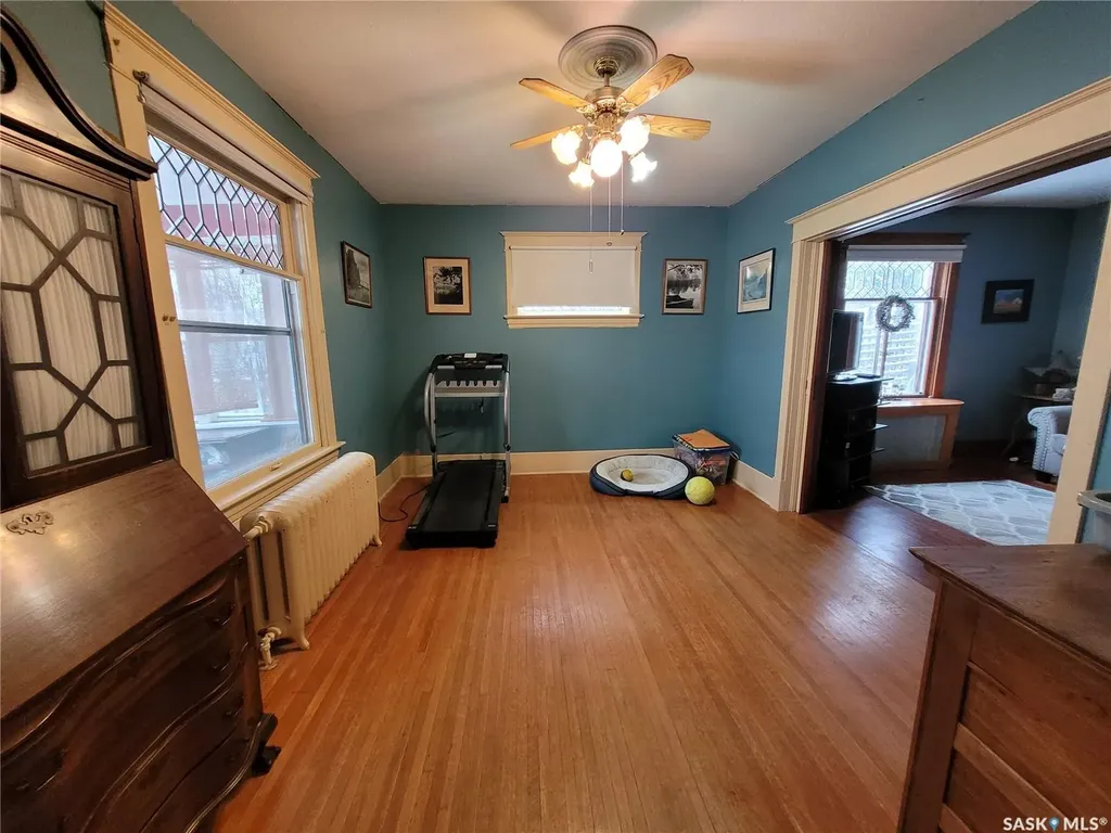 717 Coteau Avenue Weyburn SK S4H 0G9