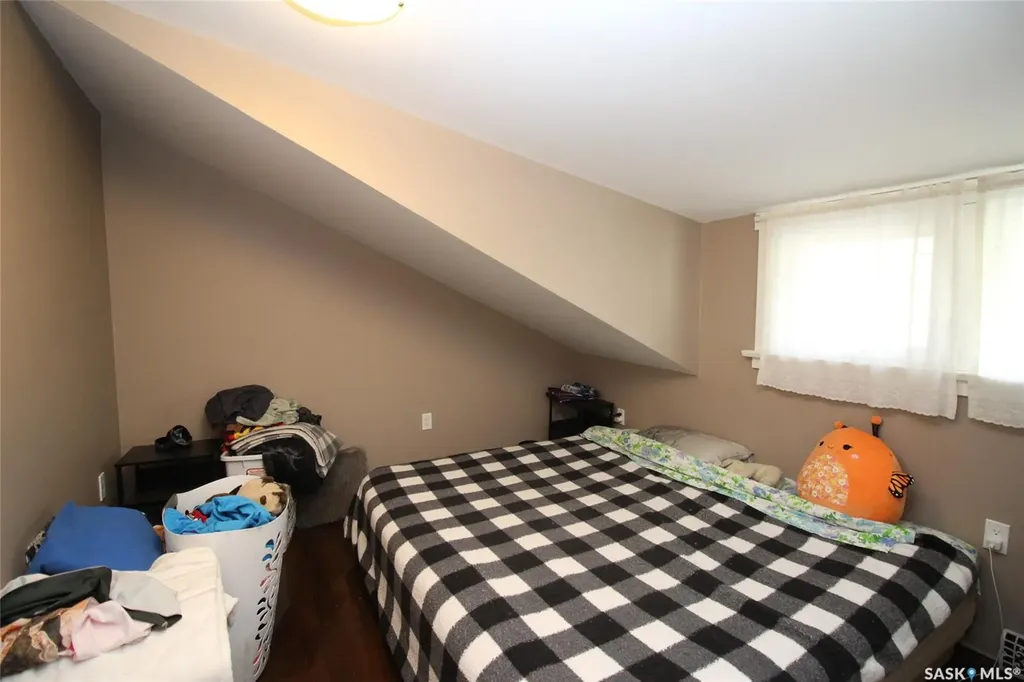 512 1st Street W Shaunavon SK S0N 2M0