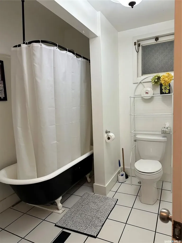 512 1st Street W Shaunavon SK S0N 2M0