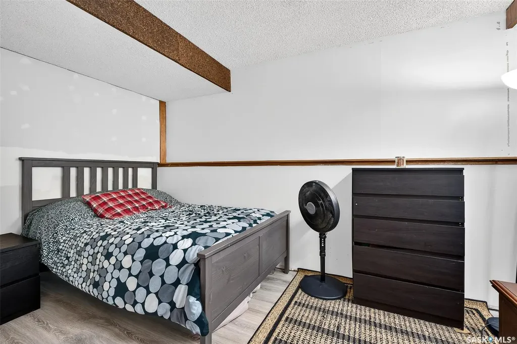 1321 Prince Crescent Moose Jaw SK S6H 6E6