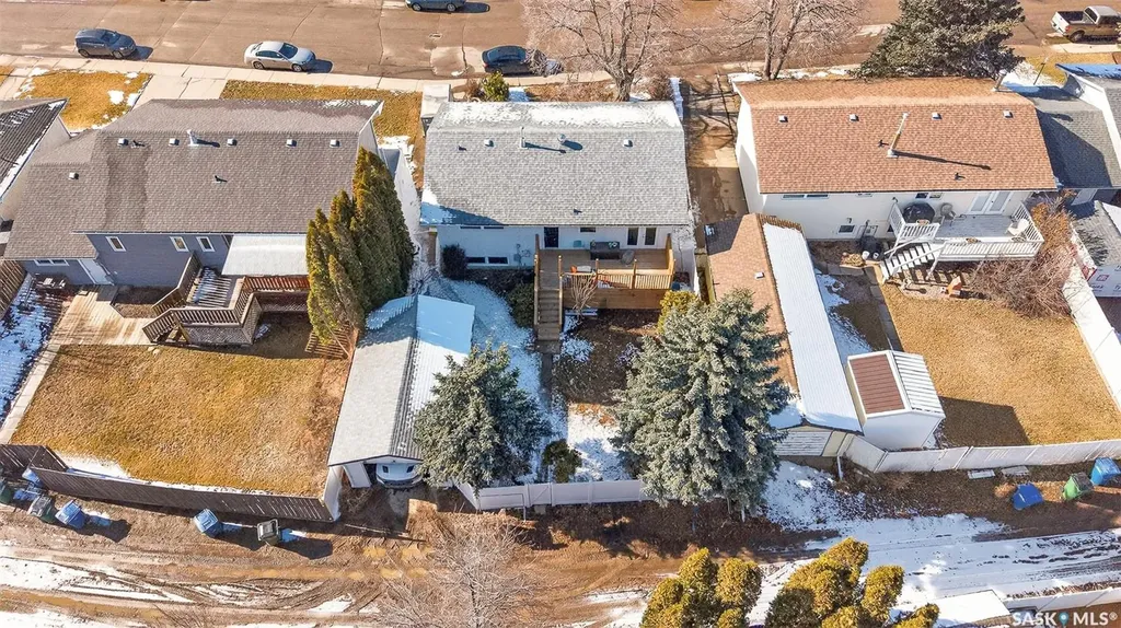 1321 Prince Crescent Moose Jaw SK S6H 6E6