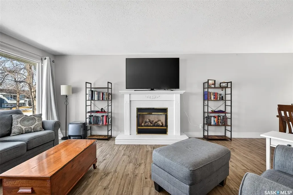 1321 Prince Crescent Moose Jaw SK S6H 6E6