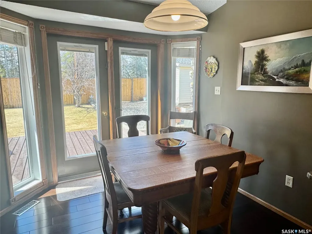 930 Sinotte Crescent La Ronge SK S0J 1L0