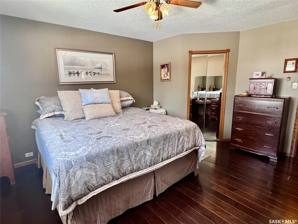 930 Sinotte Crescent La Ronge SK S0J 1L0