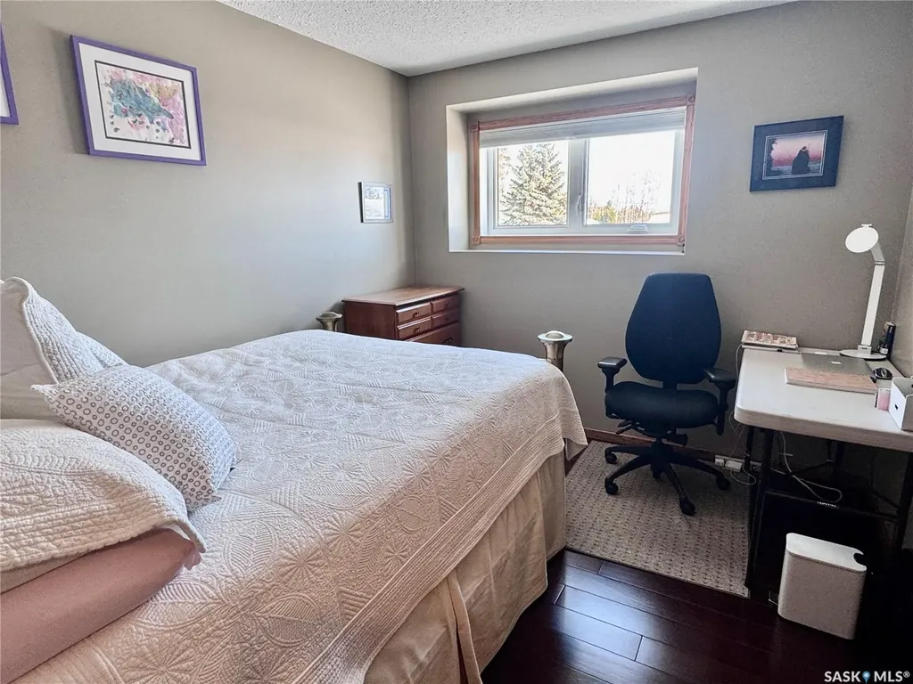 930 Sinotte Crescent La Ronge SK S0J 1L0