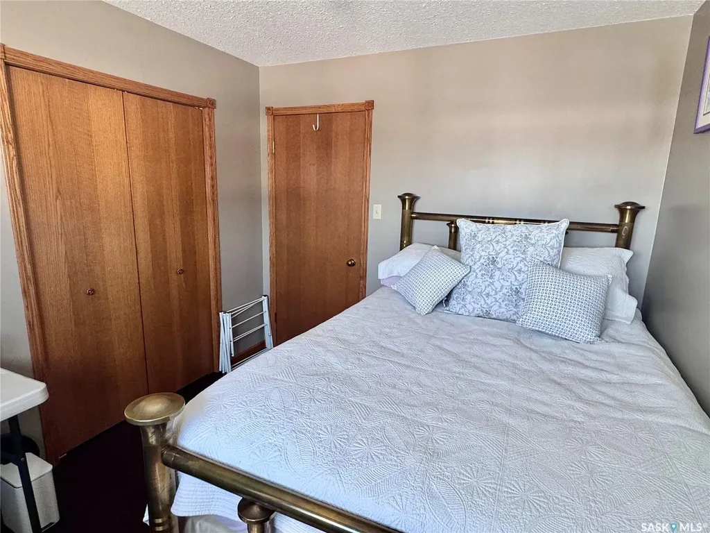 930 Sinotte Crescent La Ronge SK S0J 1L0