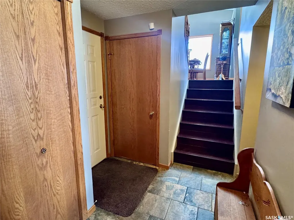 930 Sinotte Crescent La Ronge SK S0J 1L0