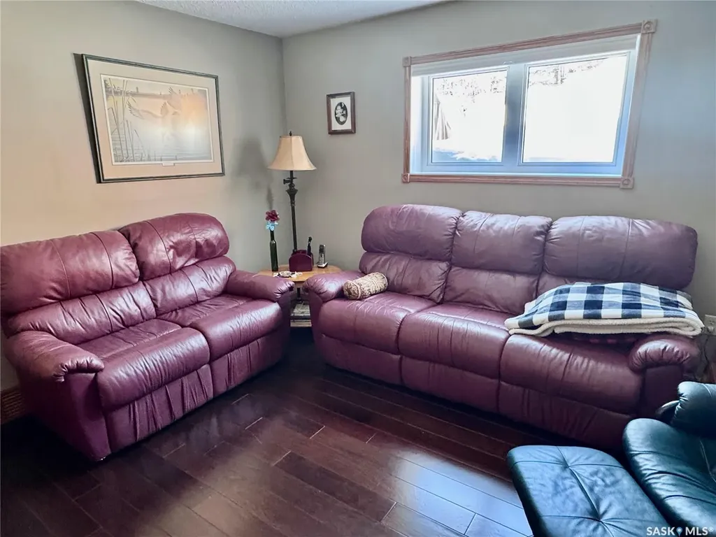 930 Sinotte Crescent La Ronge SK S0J 1L0