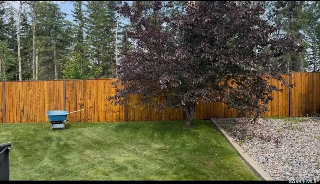 930 Sinotte Crescent La Ronge SK S0J 1L0