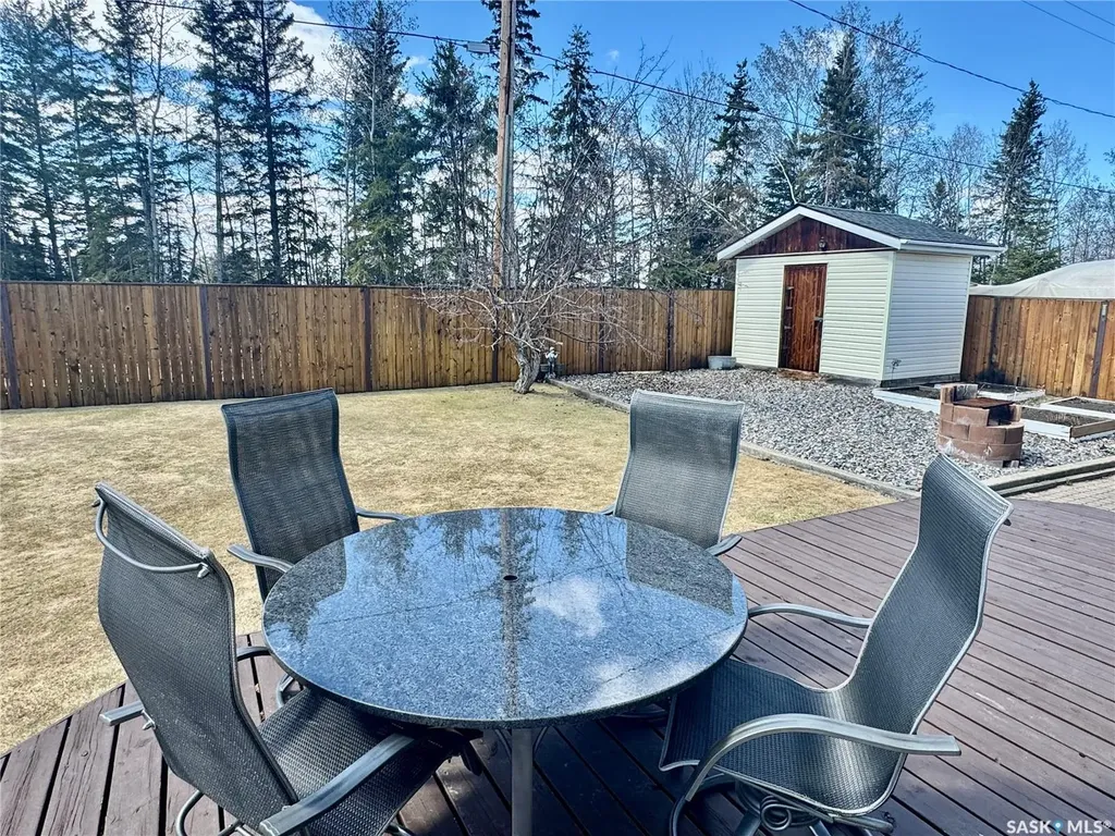 930 Sinotte Crescent La Ronge SK S0J 1L0