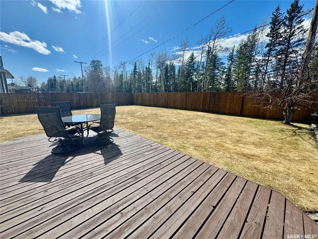 930 Sinotte Crescent La Ronge SK S0J 1L0