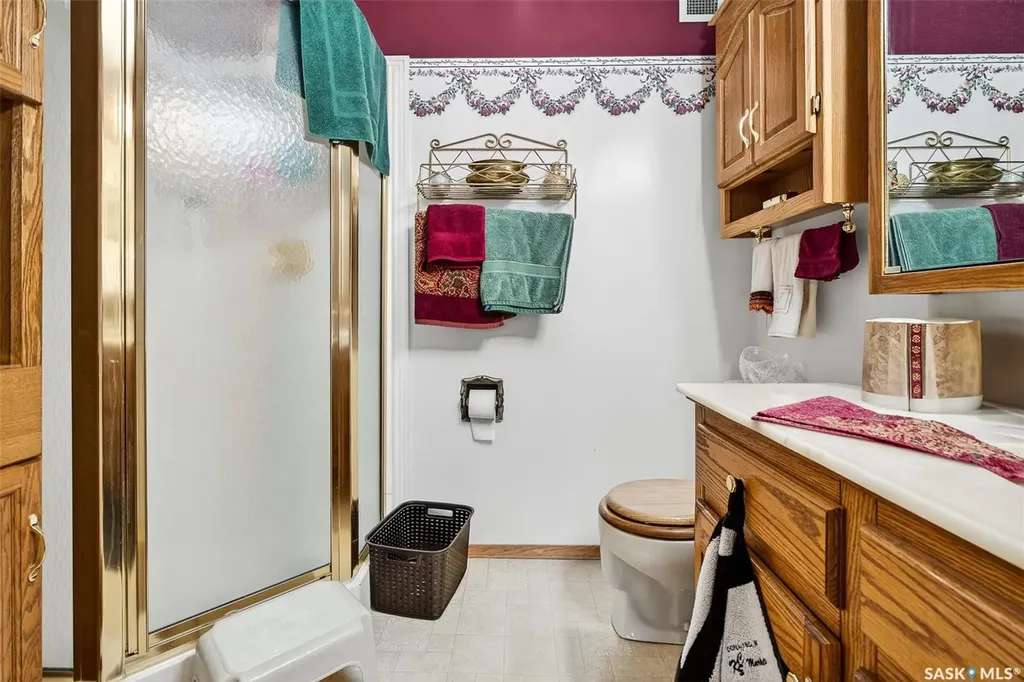80 Bluebell Crescent Moose Jaw SK S6J 1A2