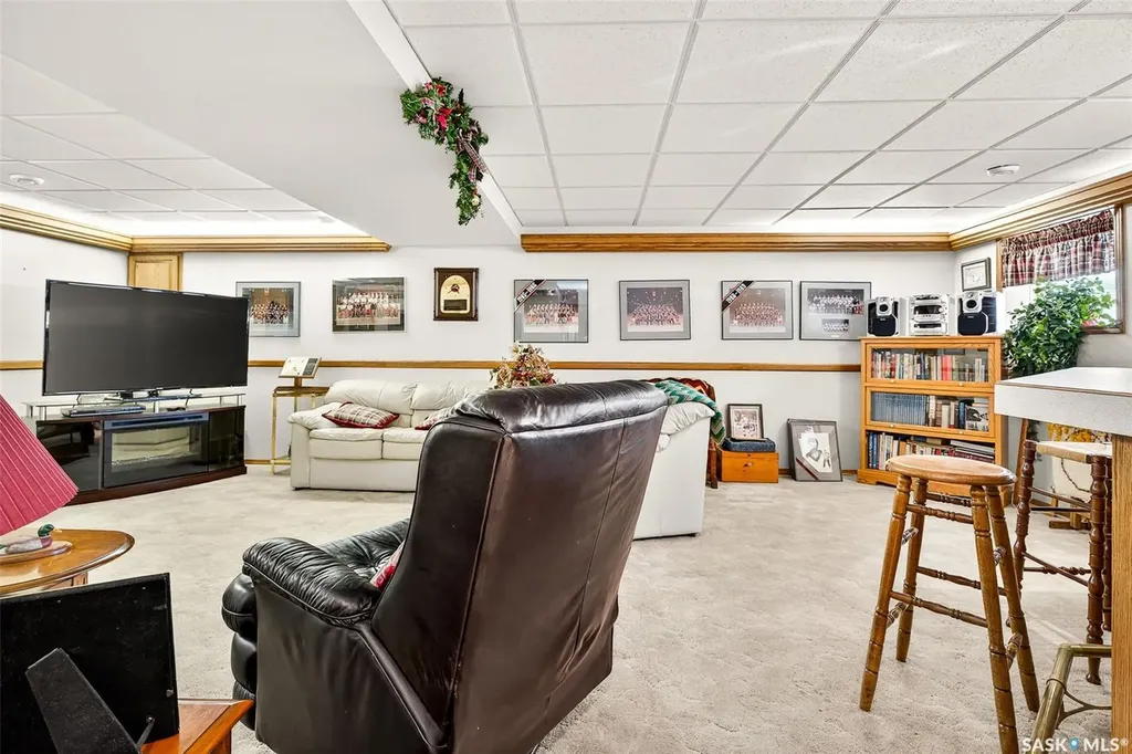 80 Bluebell Crescent Moose Jaw SK S6J 1A2