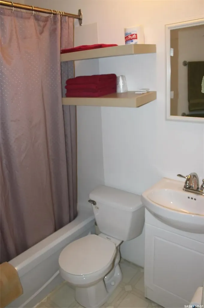 343 Redcoat Drive Eastend SK S0N 0T0