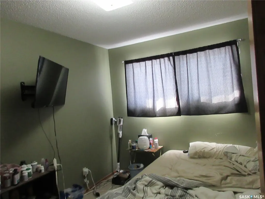 182 Rothwell Crescent Regina SK S4N 1R8