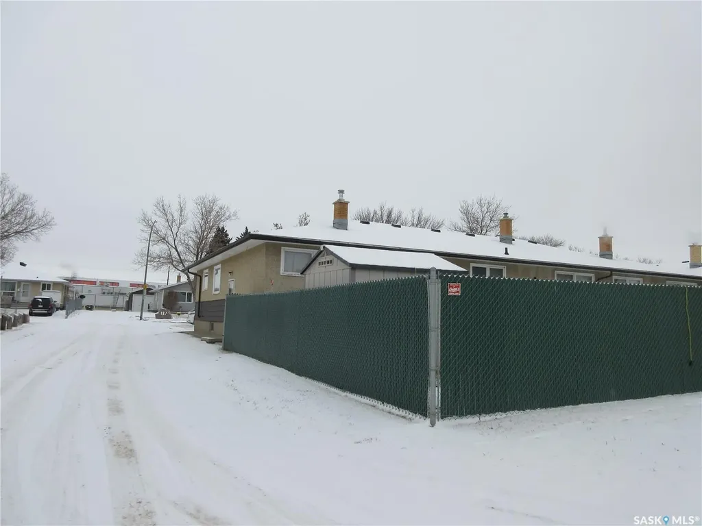 182 Rothwell Crescent Regina SK S4N 1R8