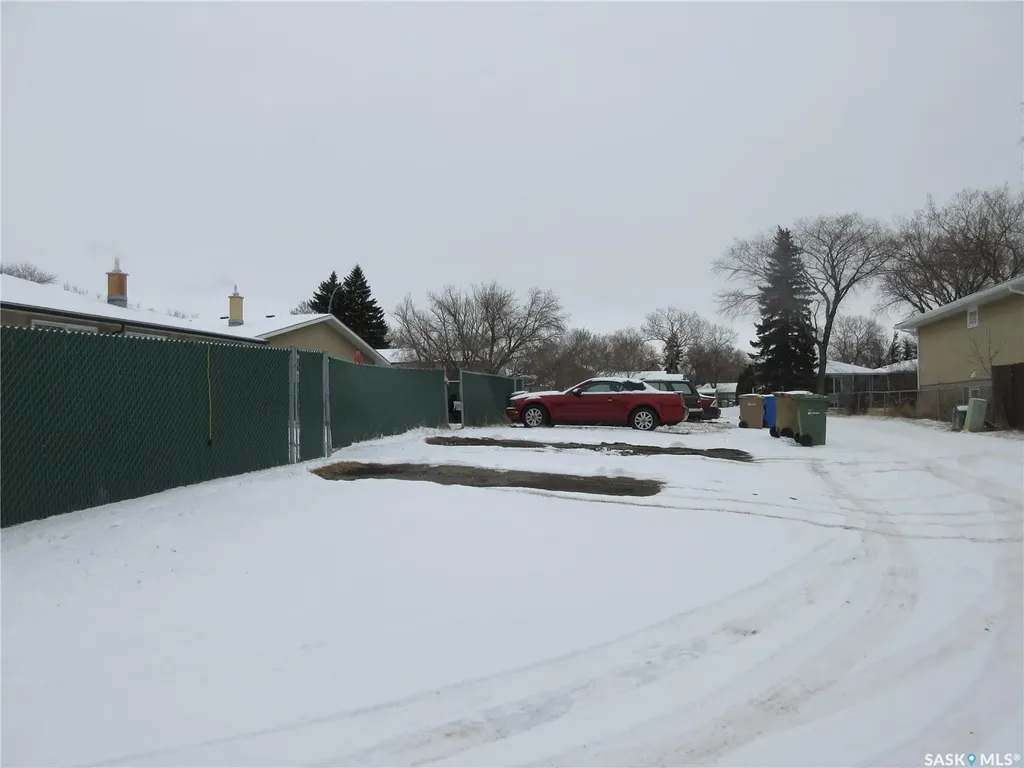 182 Rothwell Crescent Regina SK S4N 1R8