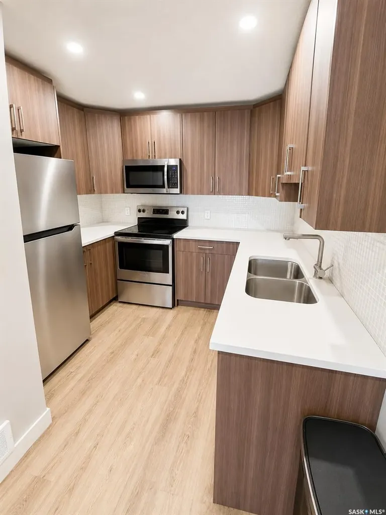 3326 Green Turtle Road Regina SK S4V 3N6
