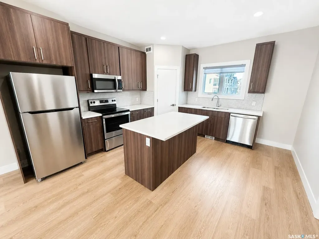 3326 Green Turtle Road Regina SK S4V 3N6