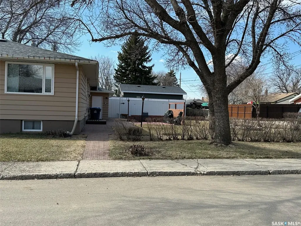 400 Gallaway Street Estevan SK S4A 0A9