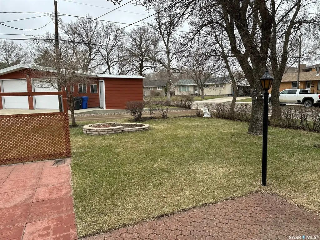 400 Gallaway Street Estevan SK S4A 0A9