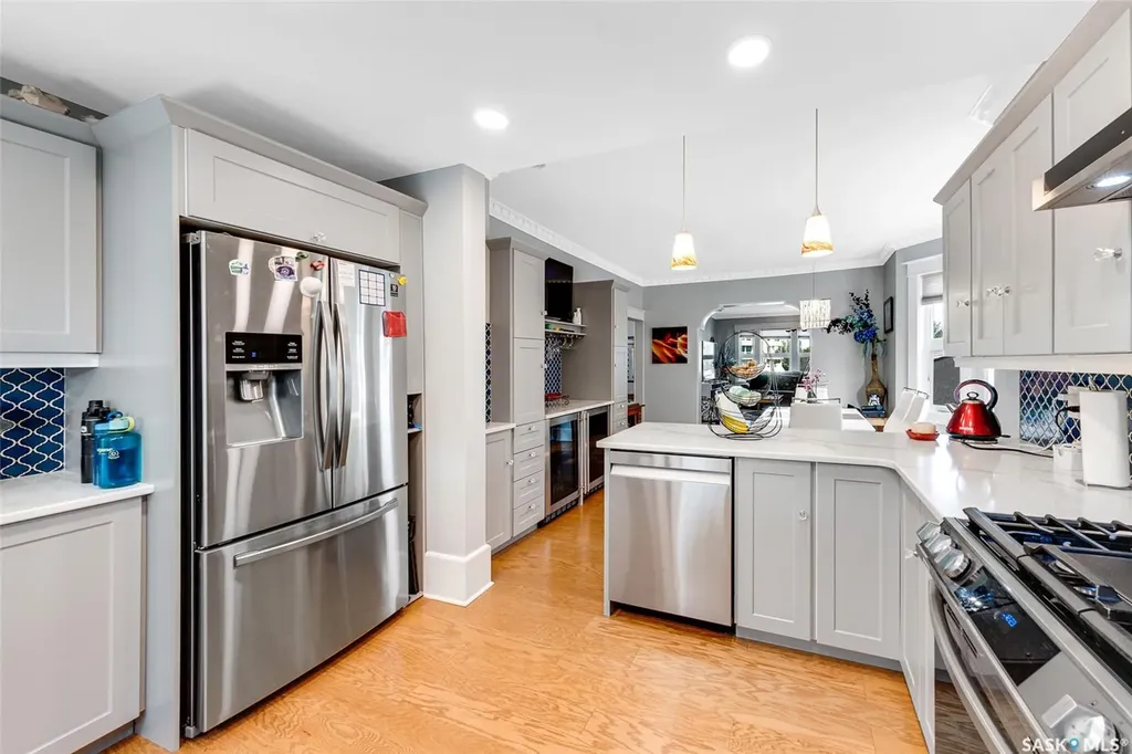 518 12th Street E Saskatoon SK S7N 0H2