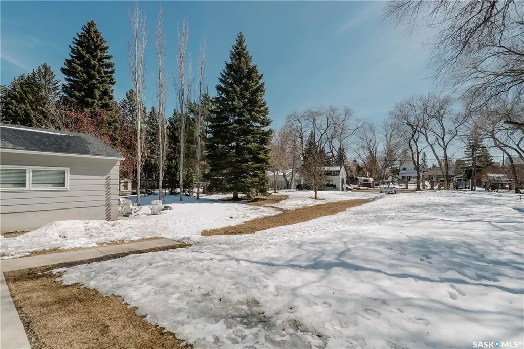 3119 Ortona Street Saskatoon SK S7M 3R3