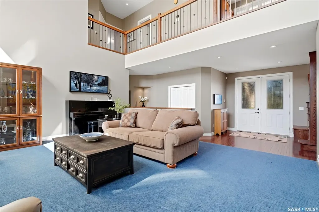 1514 Lakeridge Drive N Regina SK S4X 4L5