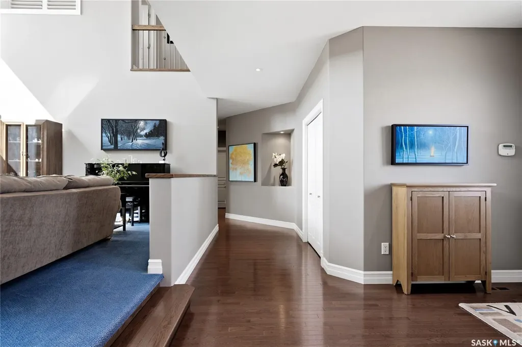 1514 Lakeridge Drive N Regina SK S4X 4L5