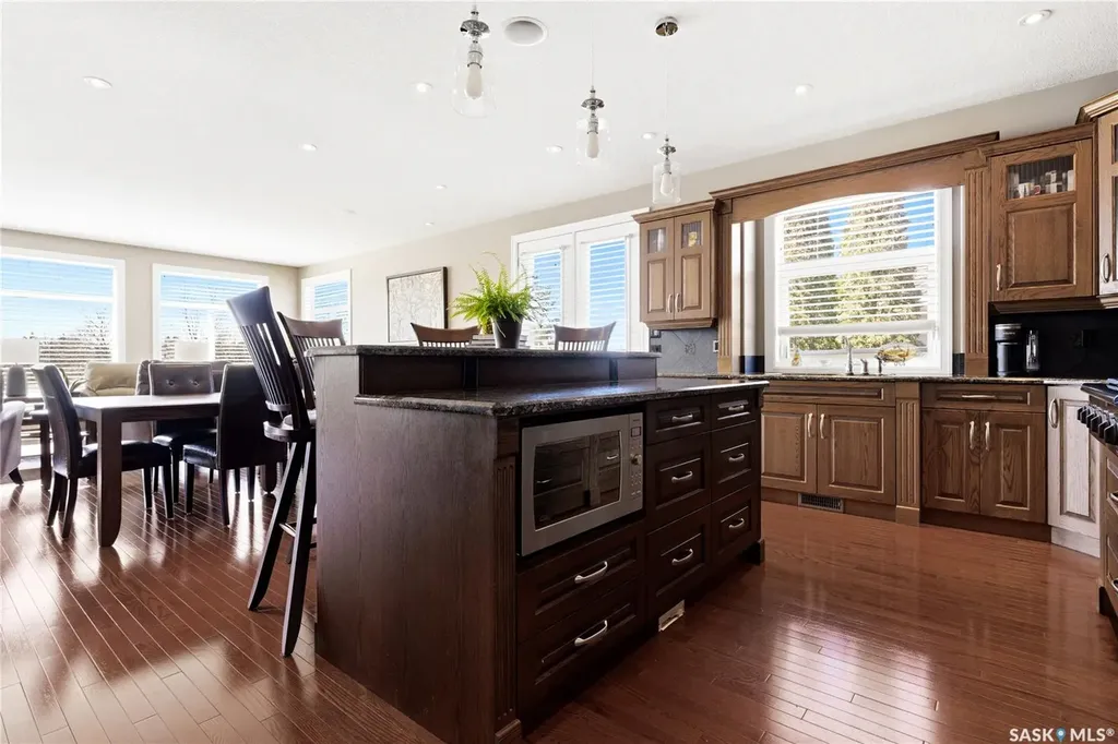 1514 Lakeridge Drive N Regina SK S4X 4L5
