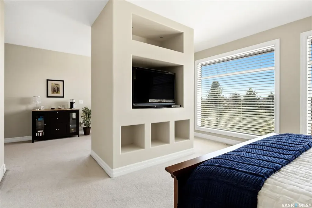 1514 Lakeridge Drive N Regina SK S4X 4L5
