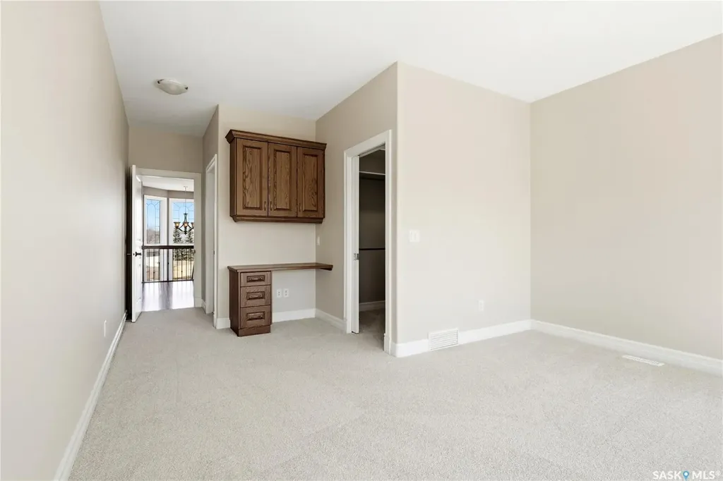 1514 Lakeridge Drive N Regina SK S4X 4L5