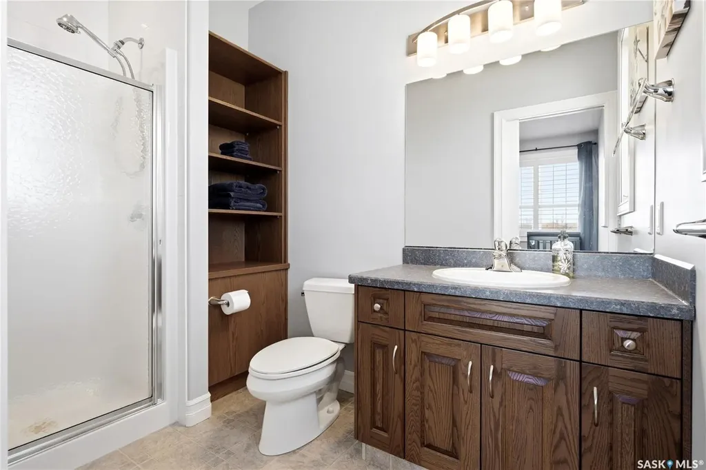1514 Lakeridge Drive N Regina SK S4X 4L5