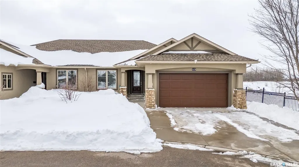 2805 Lakeview Drive Prince Albert SK S6W 0A4