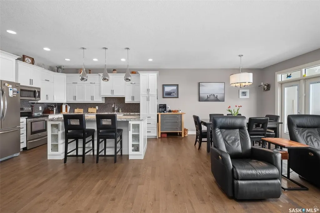 2805 Lakeview Drive Prince Albert SK S6W 0A4