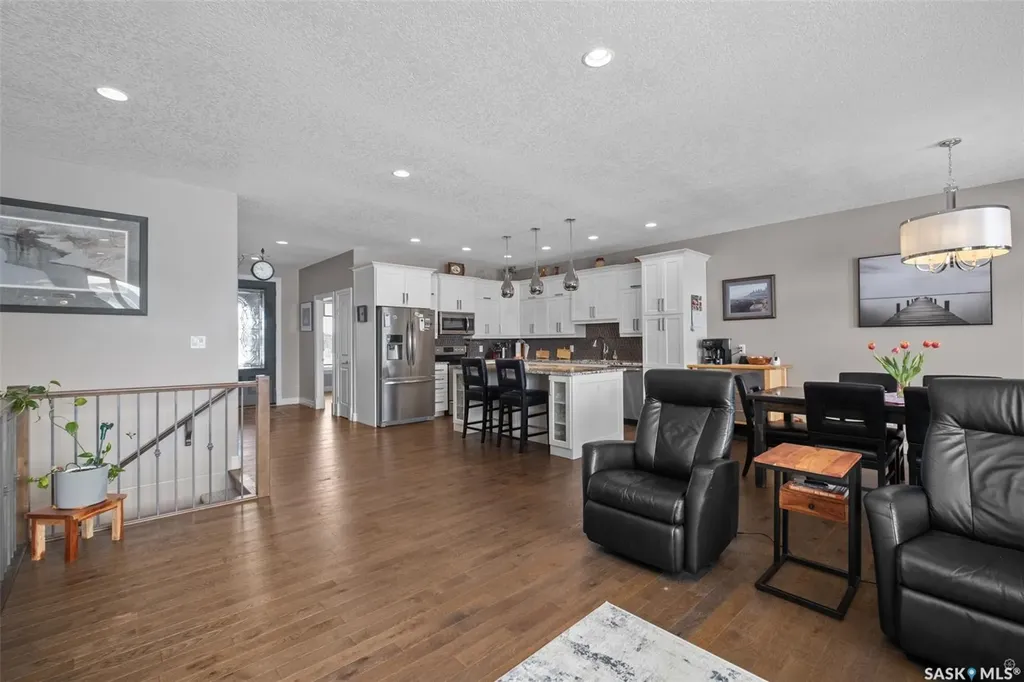 2805 Lakeview Drive Prince Albert SK S6W 0A4