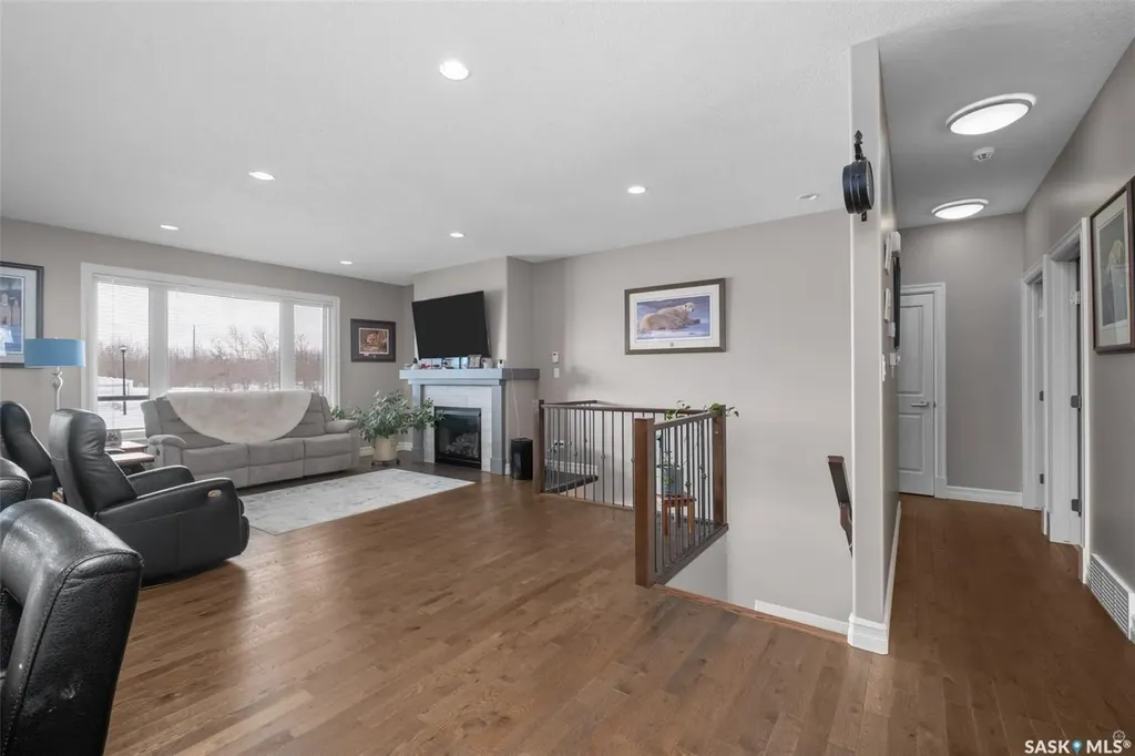 2805 Lakeview Drive Prince Albert SK S6W 0A4