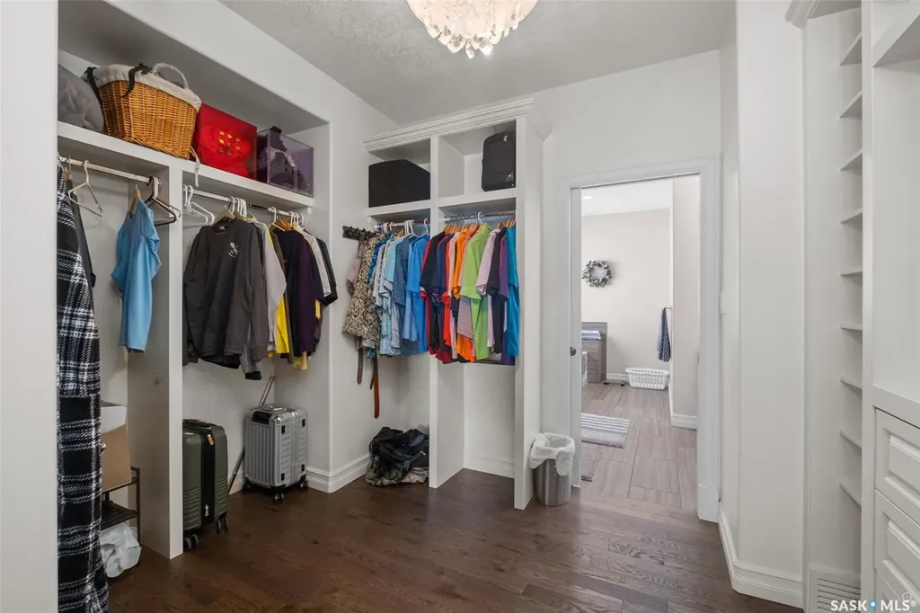 2805 Lakeview Drive Prince Albert SK S6W 0A4